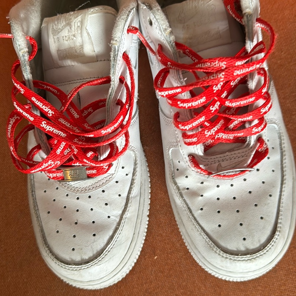 Nike air Supreme size 7
